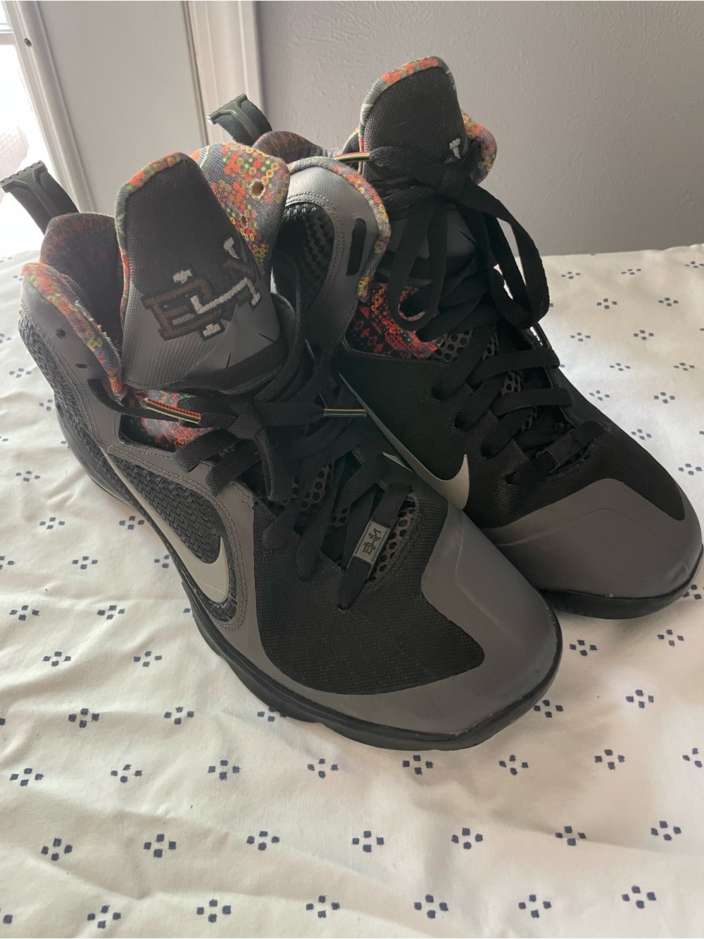 Nike Black and Gray High-Top Basketball Sneakers with Multicolor Collar